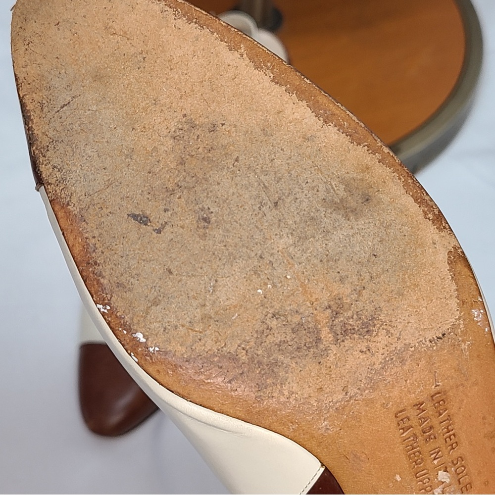 Ferragamo 80s Sling back sz 7.5 AA Shoes w Kitten Heel scratch on toe, see pic - Picture 6 of 9